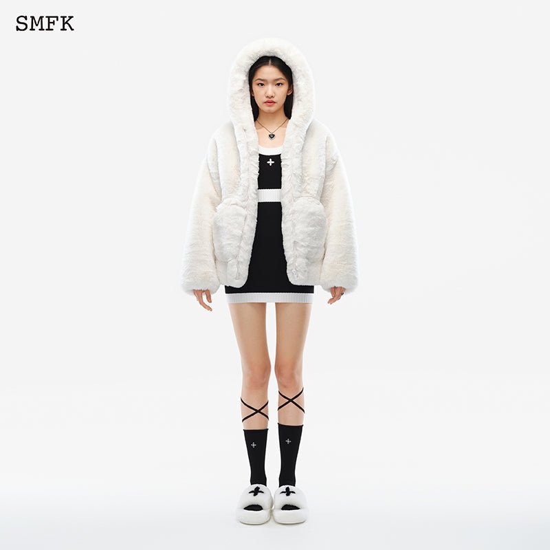 SMFK Snowman Hoodie White | MADA IN CHINA