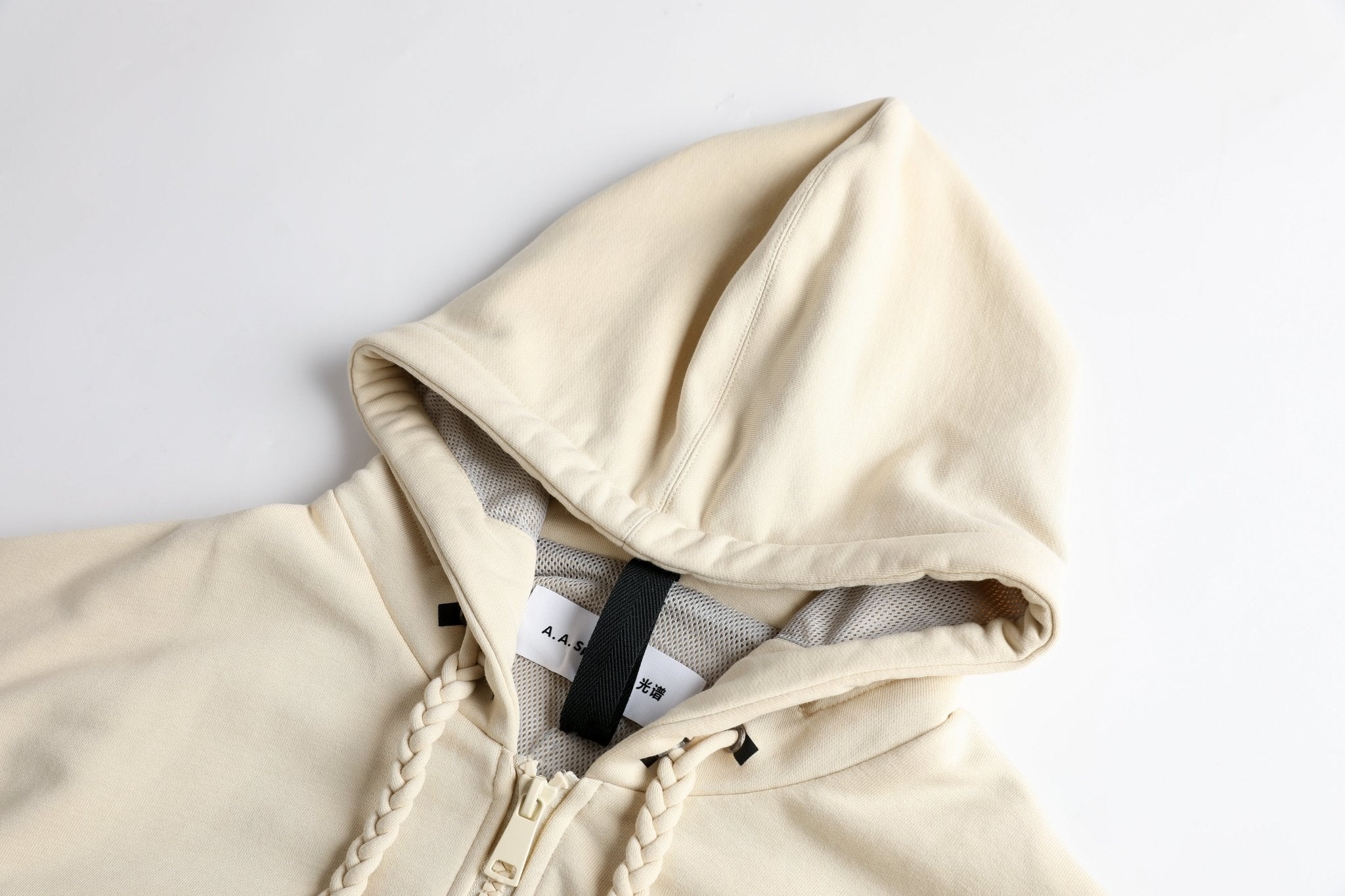 A.A. Spectrum Soy Bean Telmos Zip-Up Hoodie | MADA IN CHINA