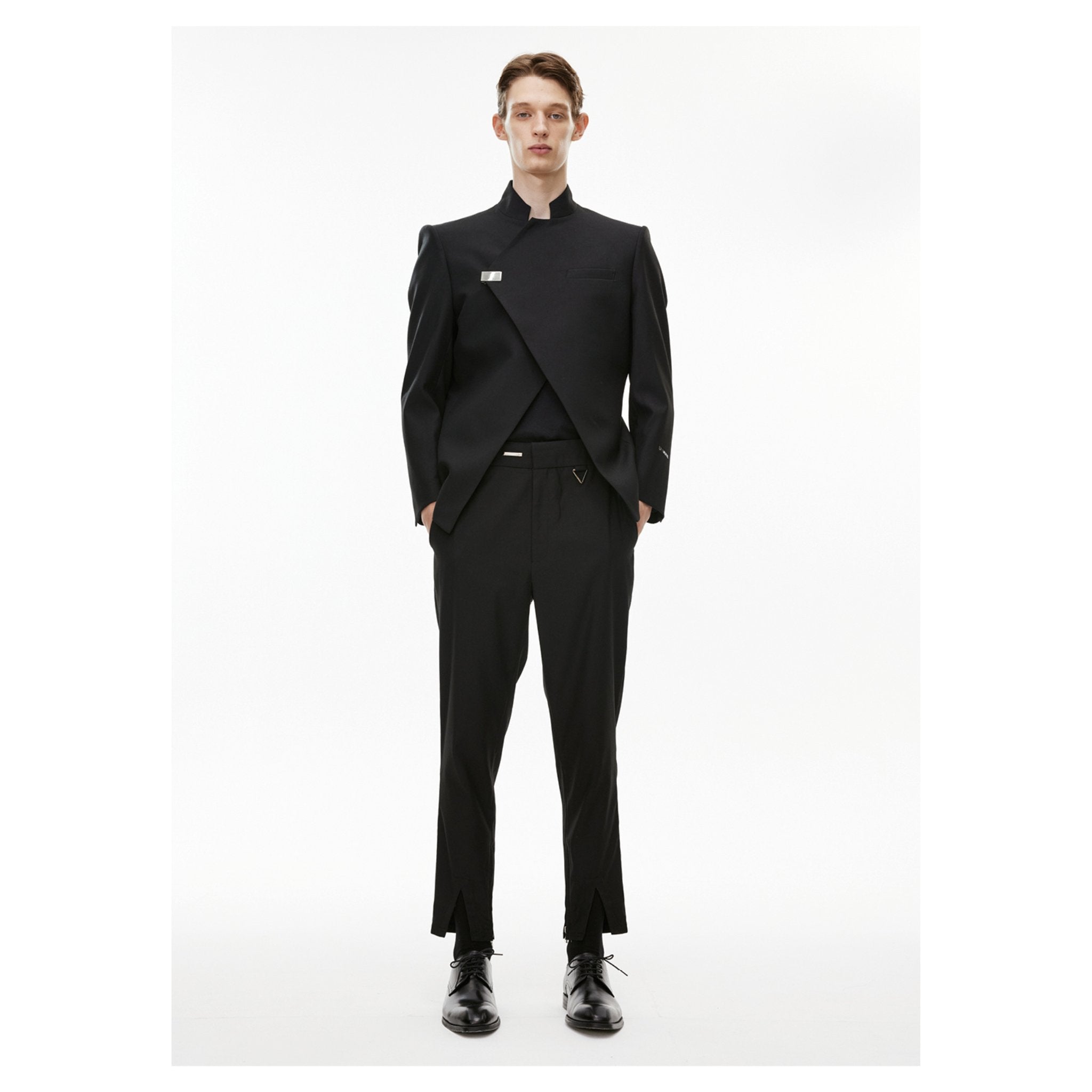 Unawares Split Knights Cut Jacket Black | MADA IN CHINA