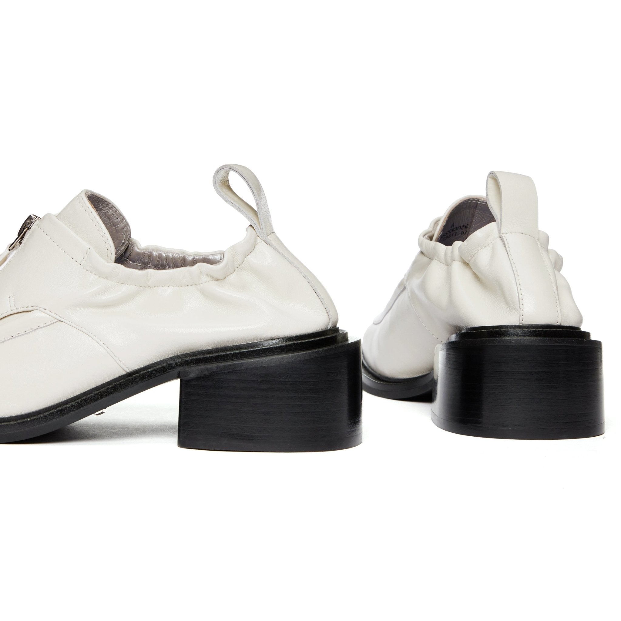 LOST IN ECHO Sports Zipper Stretch Loafers Off-White | MADA IN CHINA