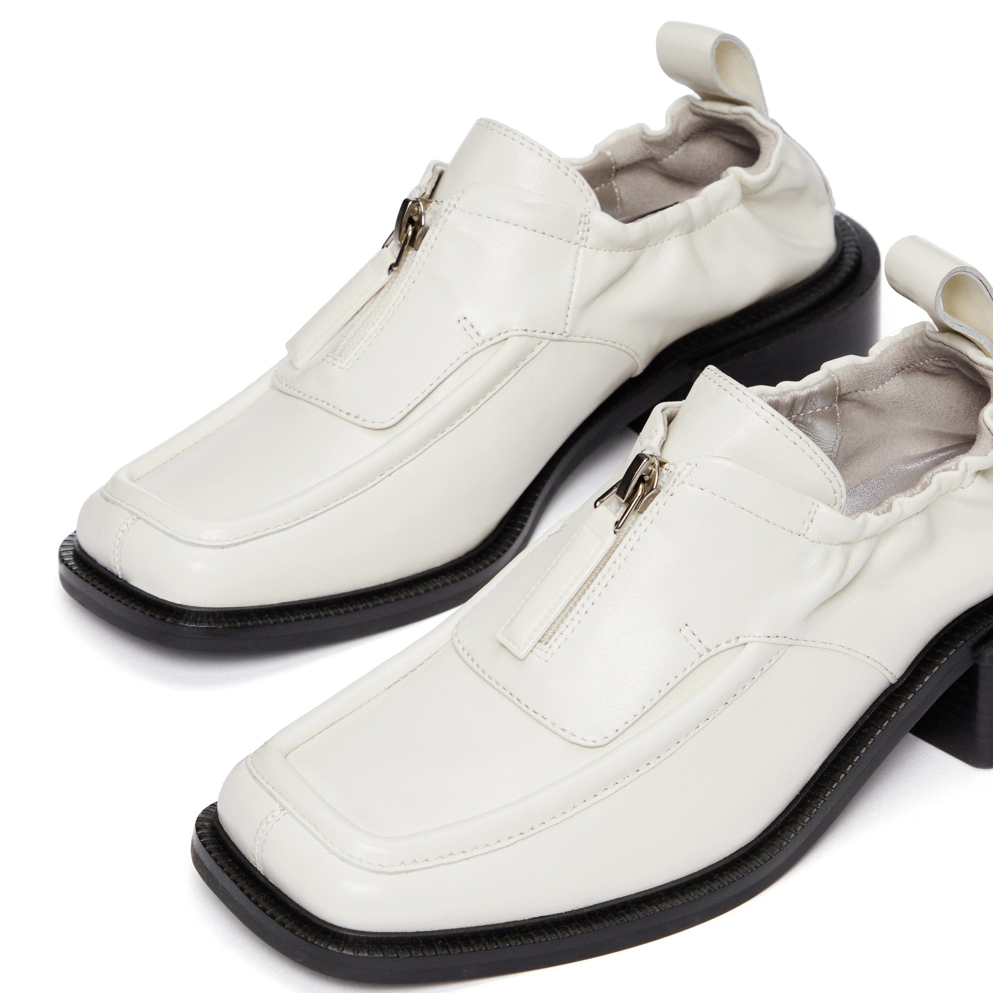 LOST IN ECHO Sports Zipper Stretch Loafers Off-White | MADA IN CHINA