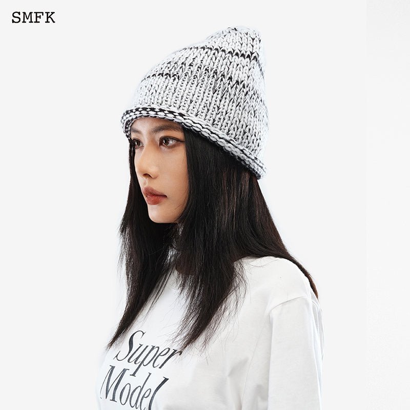 SMFK Stray Sheep Woolen Hat Black And White | MADA IN CHINA