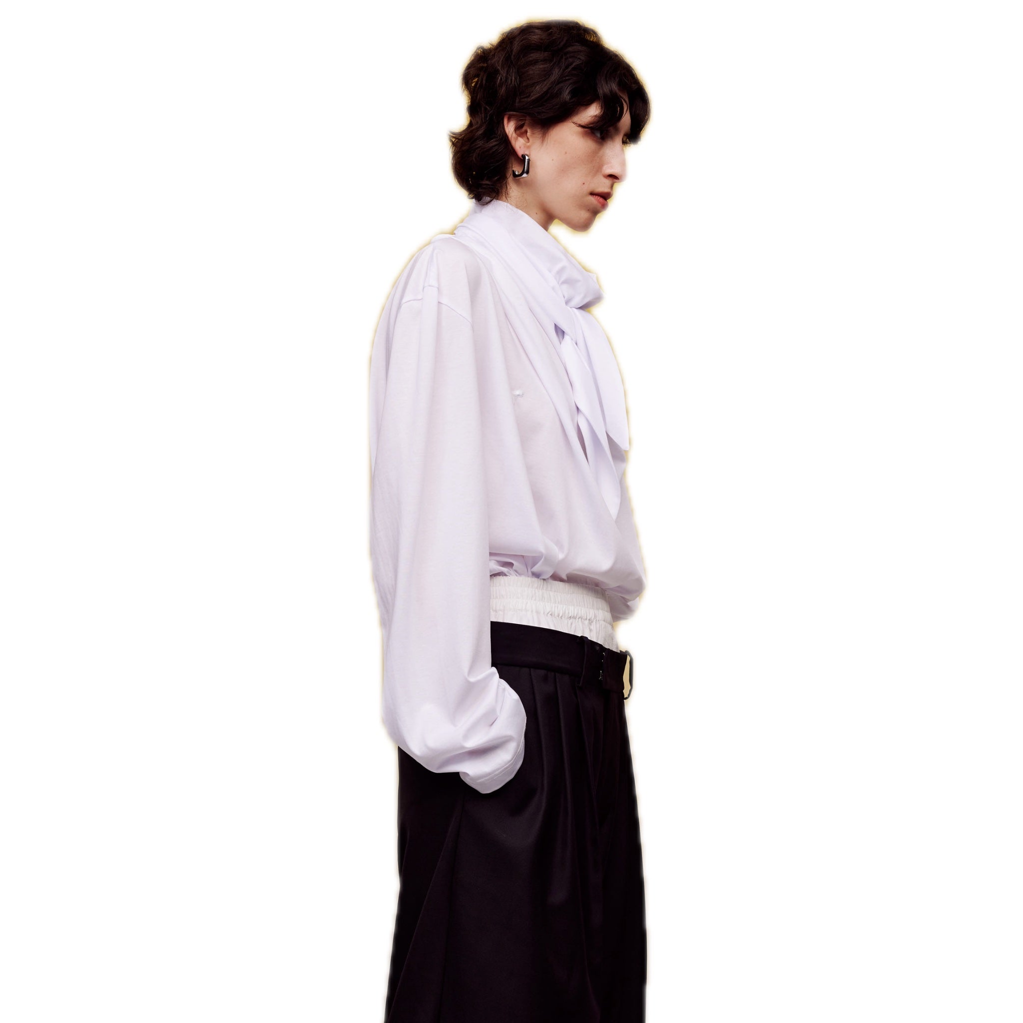 ilEWUOY T-scarf Collar Lace-up Long Sleeves in White | MADA IN CHINA