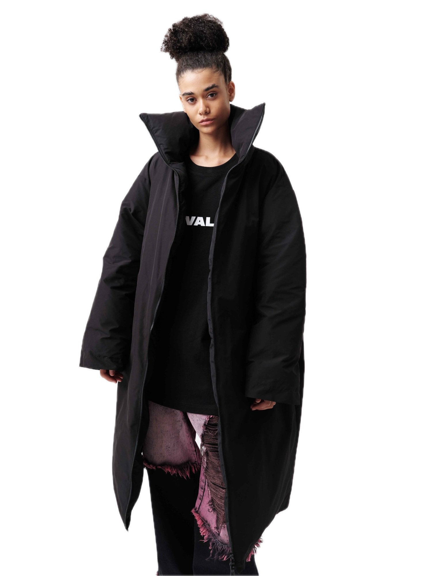 VANN VALRENCÉ Ultra-high Collared Long Down Jacket | MADA IN CHINA