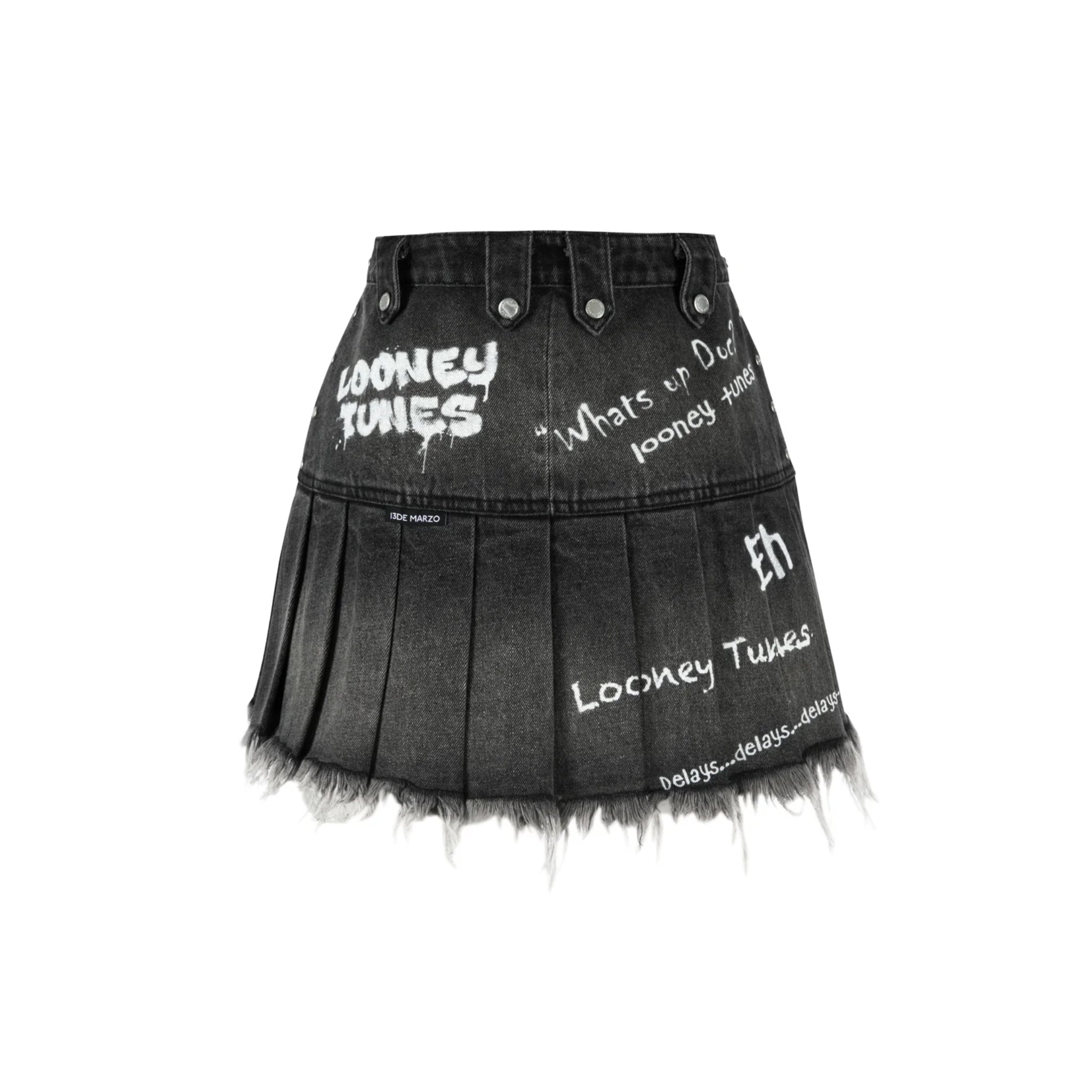 13DE MARZO Washed Black Bugs Bunny Denim Skirt | MADA IN CHINA