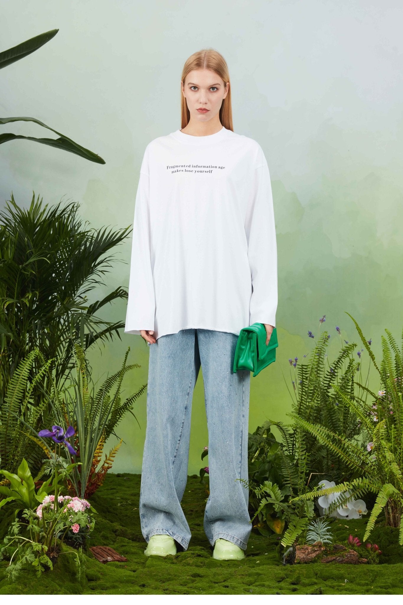 VANN VALRENCÉ White Basic Long-sleeved Base T-shirt | MADA IN CHINA