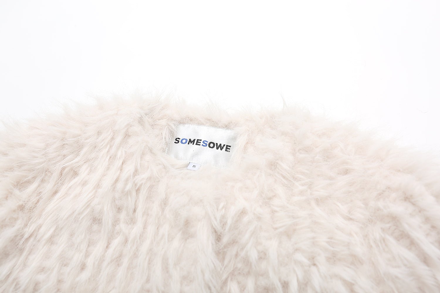 SOMESOWE White Fur Coat | MADA IN CHINA