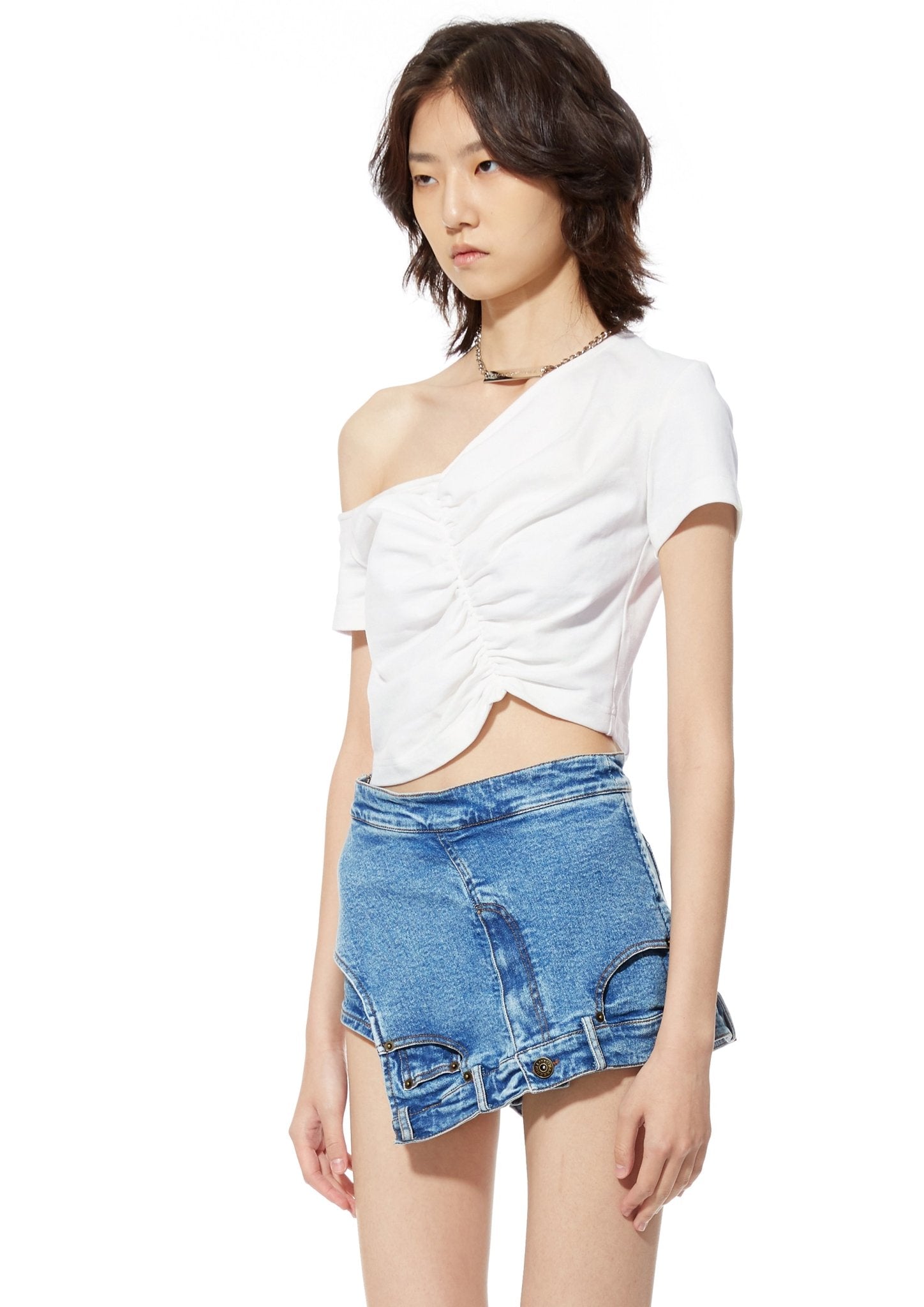 MARRKNULL White Slant Shoulder Pleated Tee | MADA IN CHINA