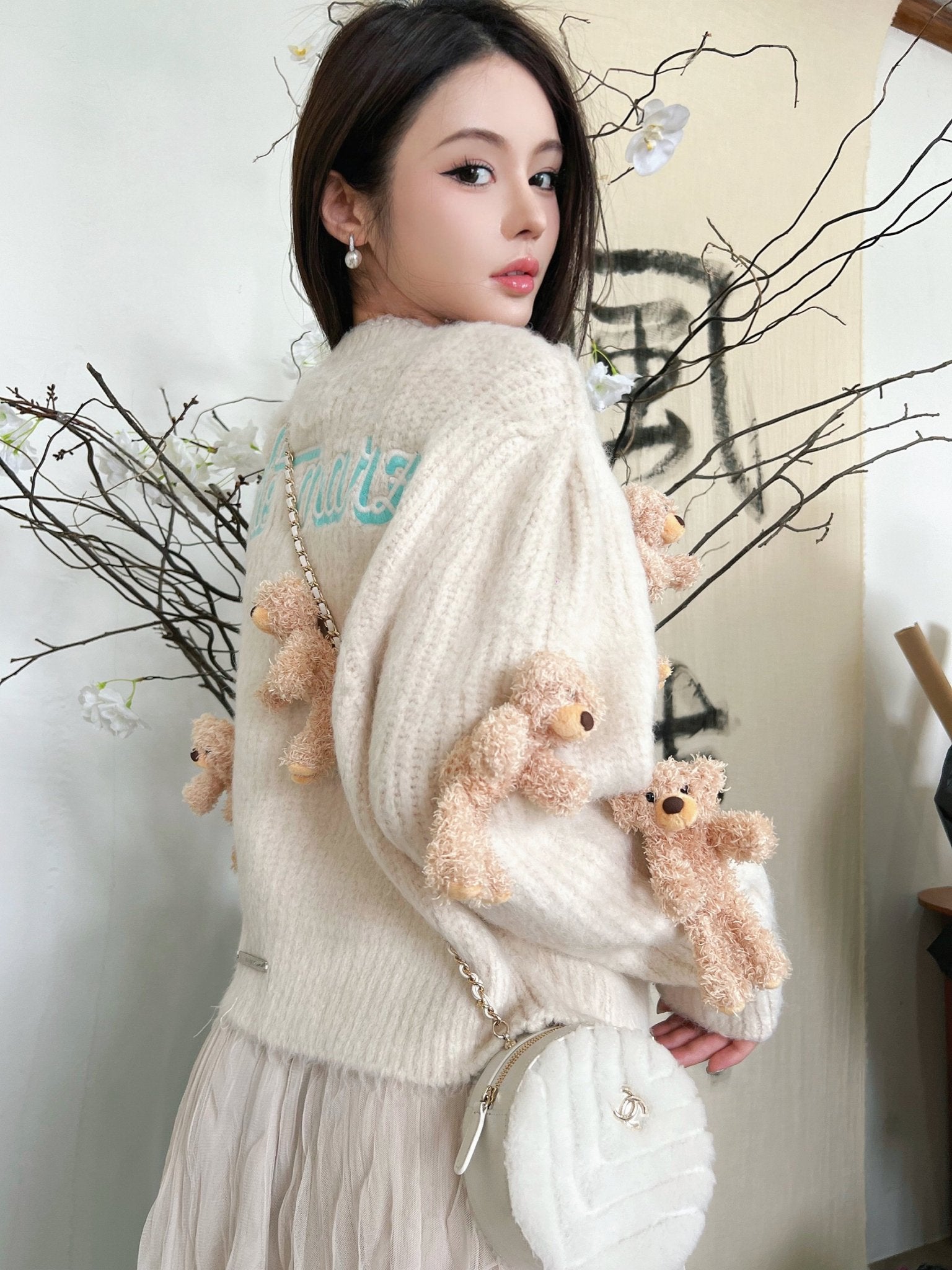 13DE MARZO White Toys Cardigan | MADA IN CHINA