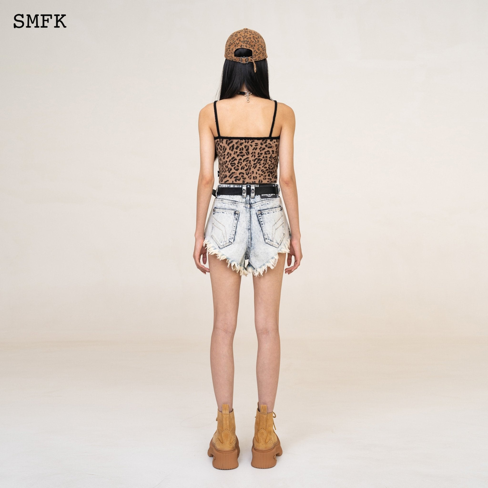 SMFK WIldWorld Cream Stray Shorts Jeans | MADA IN CHINA