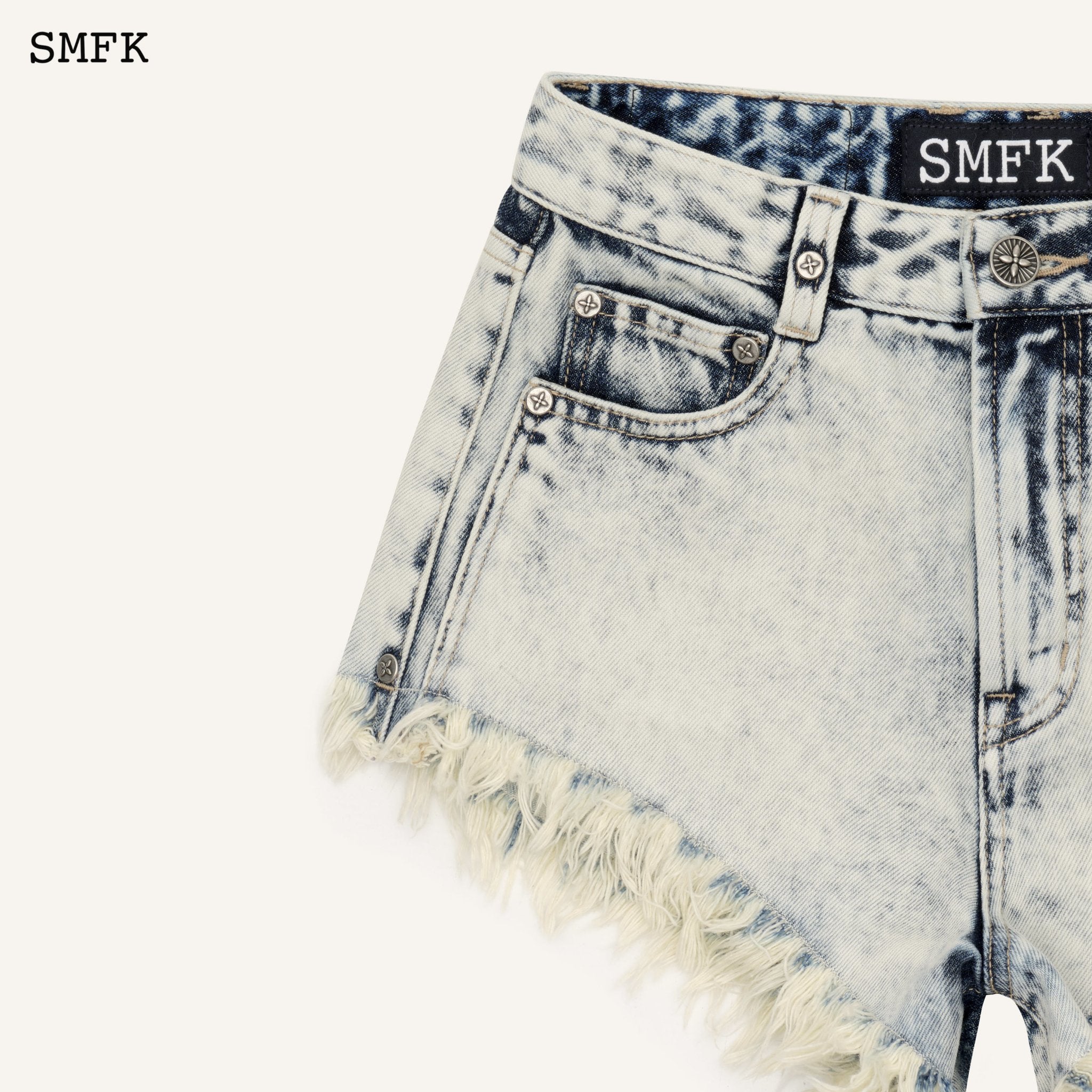 SMFK WIldWorld Cream Stray Shorts Jeans | MADA IN CHINA