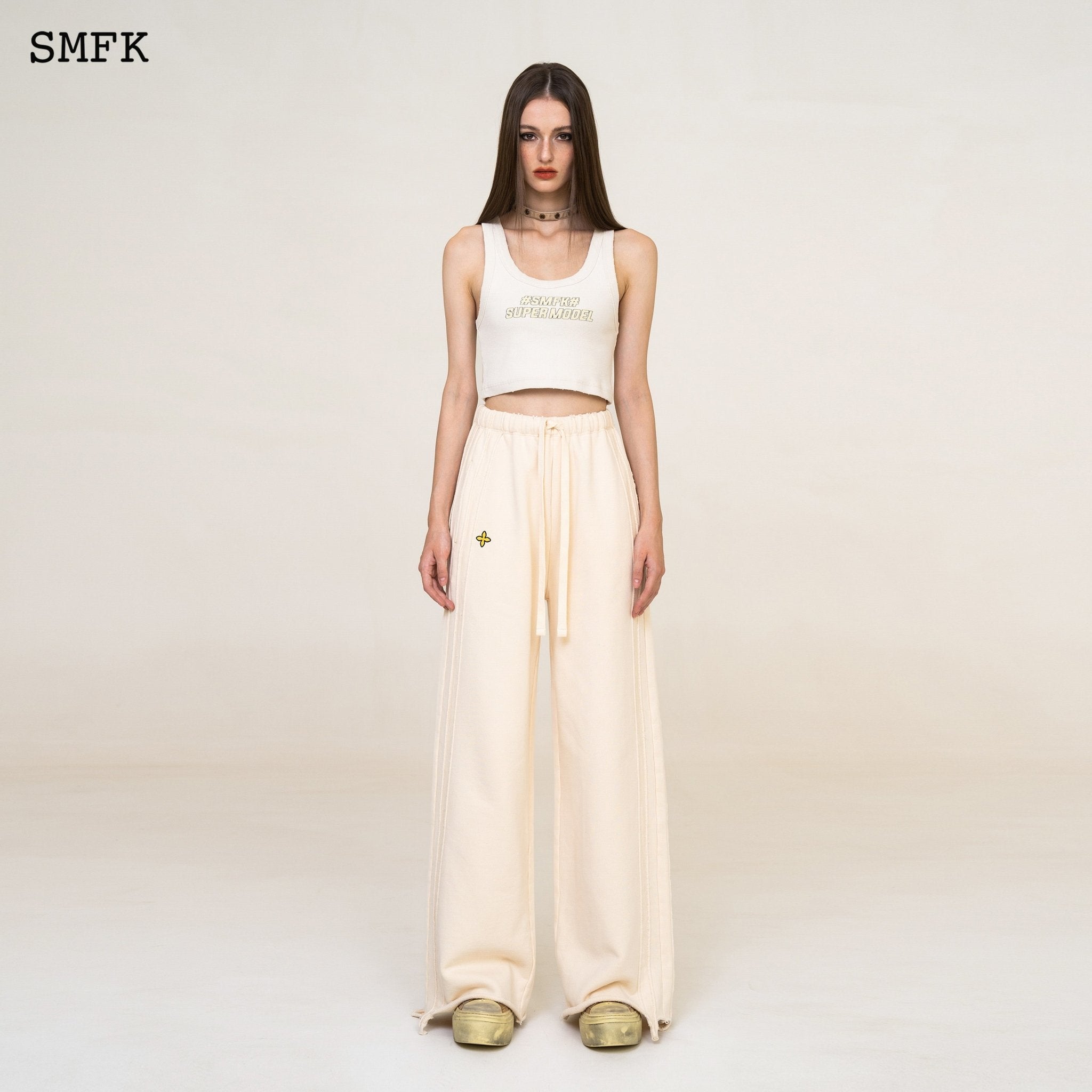 SMFK WildWorld Cream Sweatpants Culottes | MADA IN CHINA