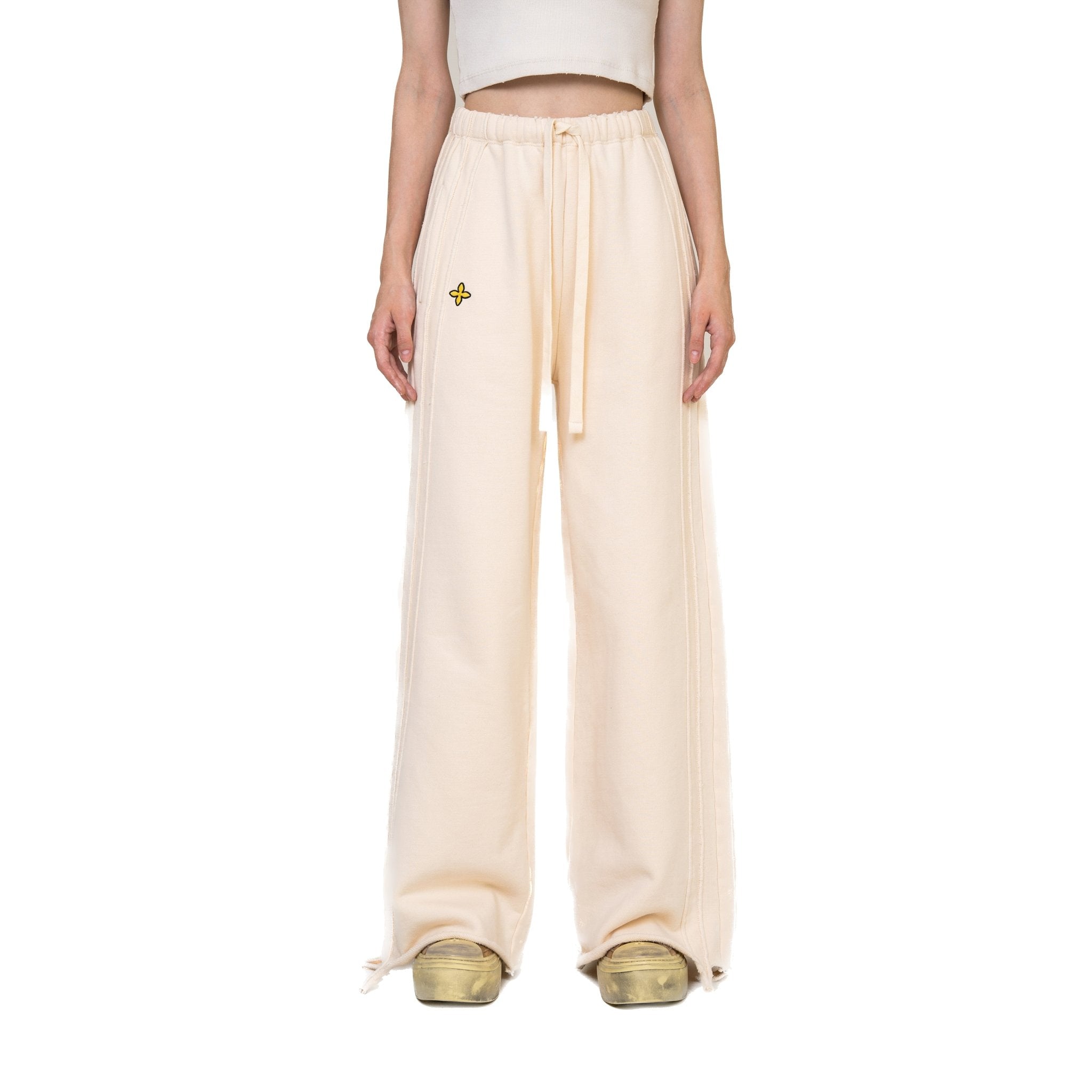 SMFK WildWorld Cream Sweatpants Culottes | MADA IN CHINA