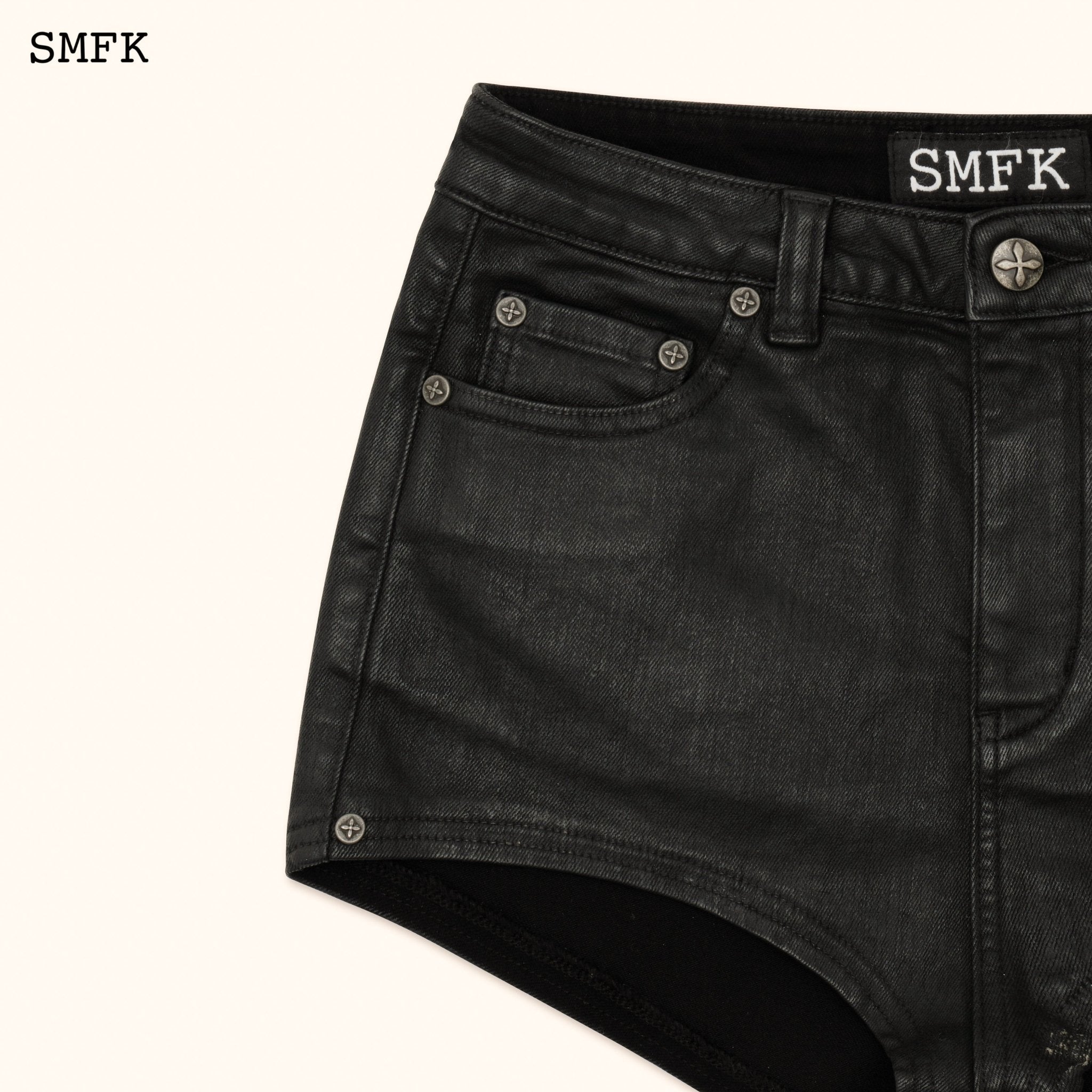 SMFK WildWorld Dancer Spotlight Mini Pants | MADA IN CHINA