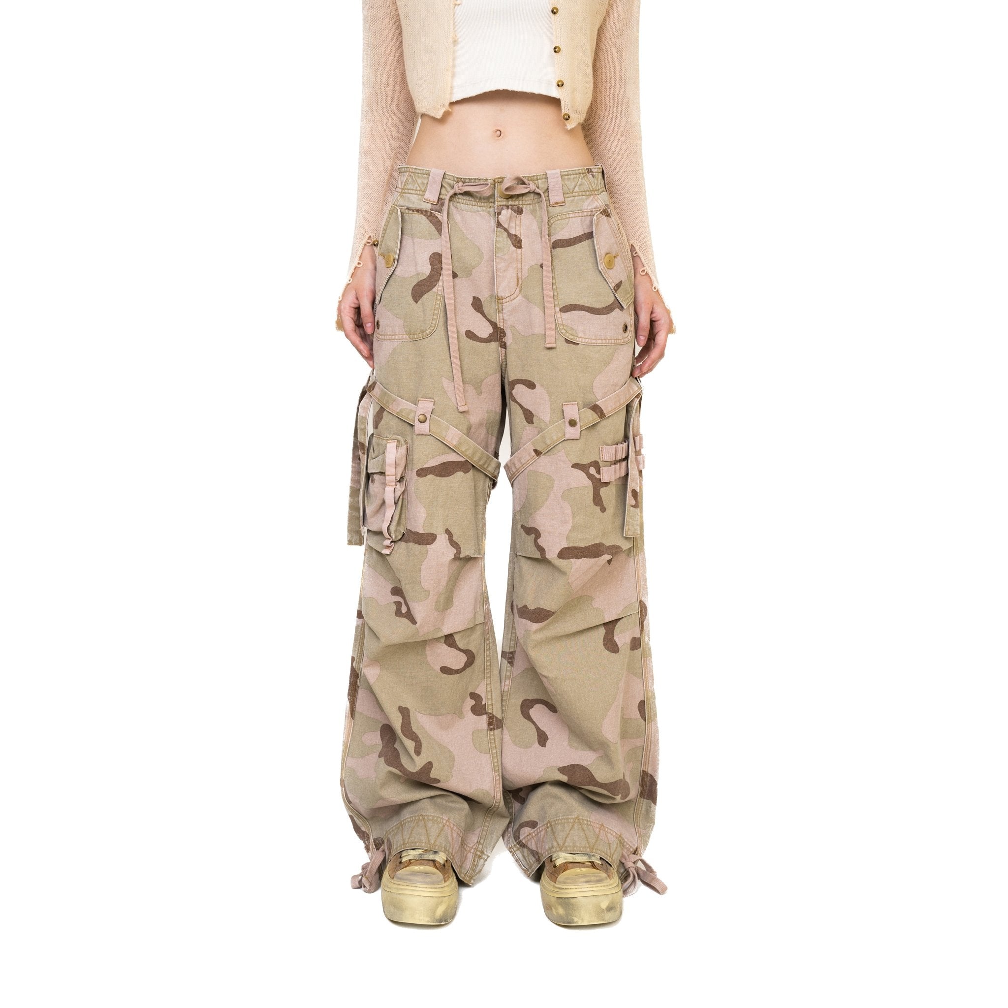 SMFK WildWorld Desert Camouflage Paratrooper Pants | MADA IN CHINA